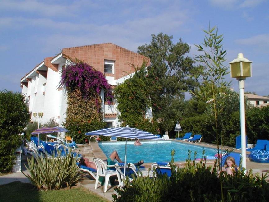Apartamentos Leo Port de Pollenca Luaran gambar