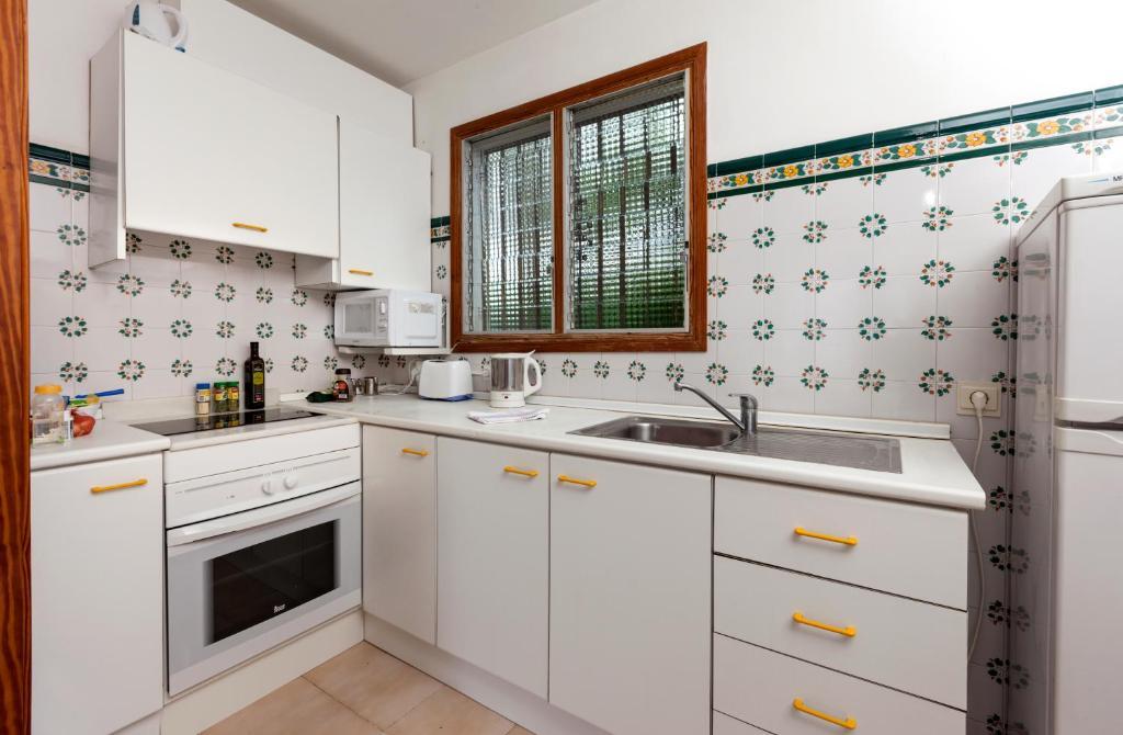 Apartamentos Leo Port de Pollenca Bilik gambar